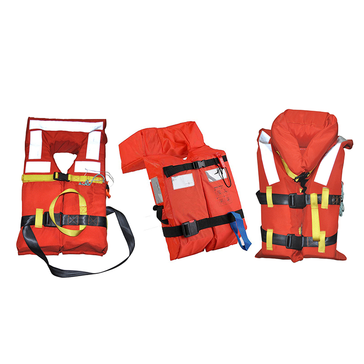 Conseils de sécurité pour les gilets de sauvetage : quels sont les matériaux de flottabilité couramment utilisés dans les gilets de sauvetage ?