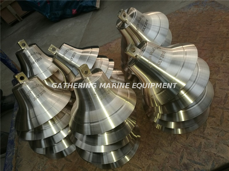Cloches de navires marins