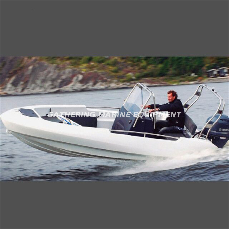 Bateau en plastique PE bateau à rames bateau en polyéthylène durable pour la rivière de pêche