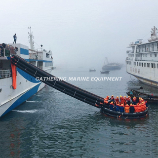  Système d'évacuation marine à goulotte à passage unique de type incliné