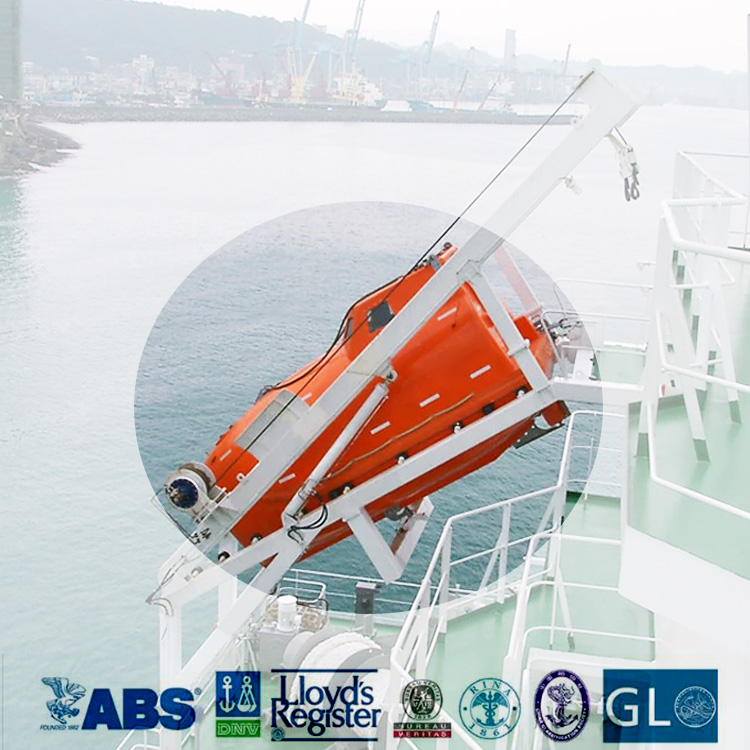 Canot de sauvetage à chute libre28