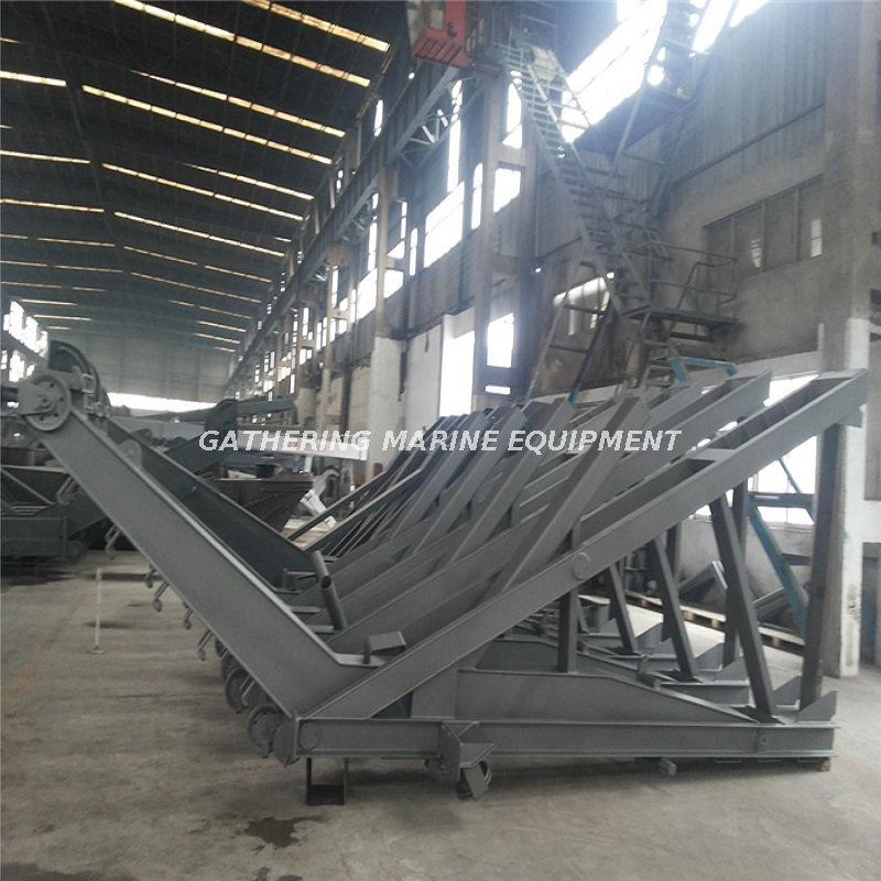 China Gathering Marine Bossoirs de canot de sauvetage totalement fermés Bossoirs de type gravité 